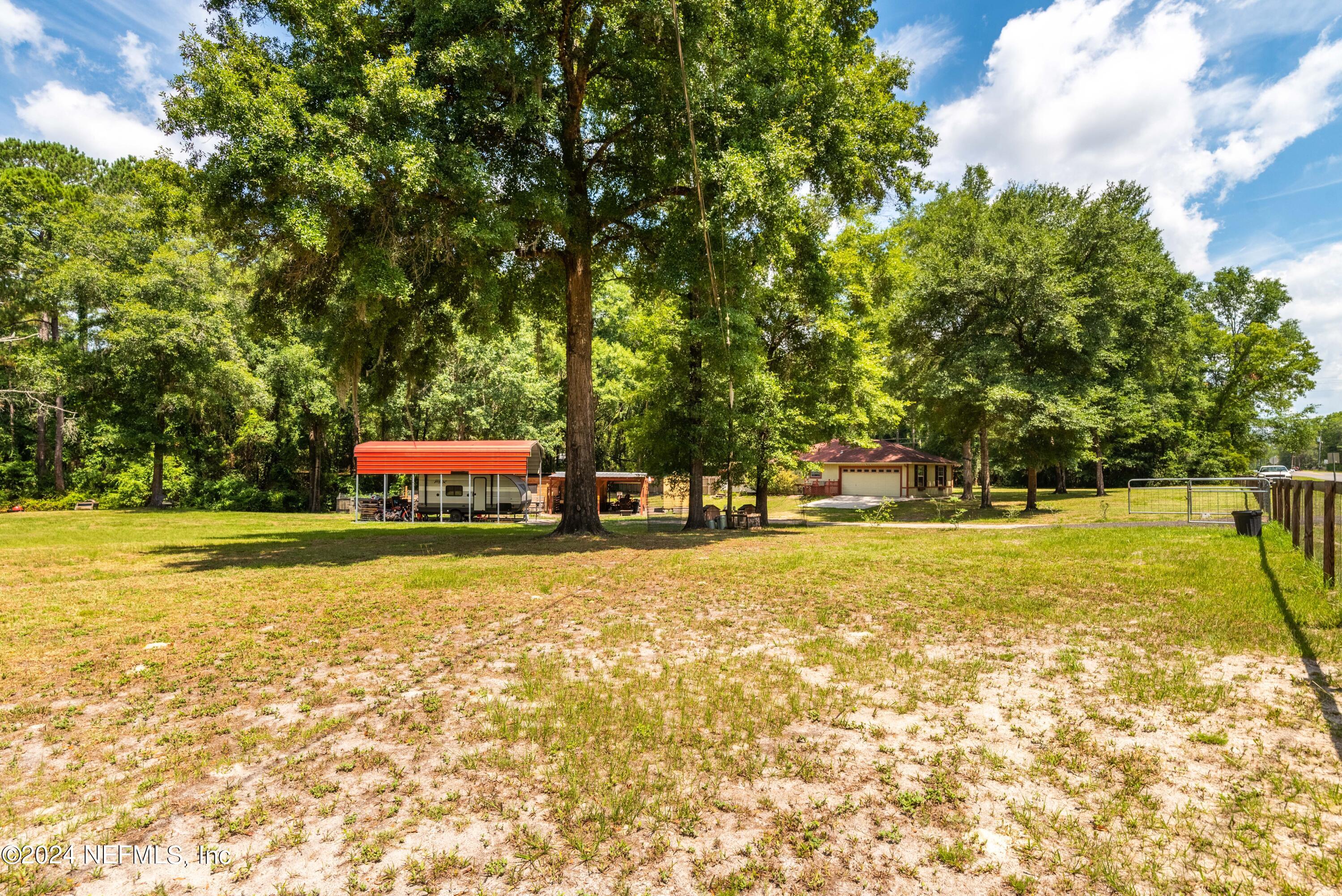 2592 Myrtle Loop Middleburg, FL 32068 - Photo 27 of 33 View from street