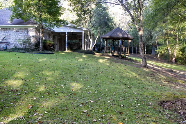 $343,900 | 109 Falcon Ridge Drive, Raymond, MS 39154