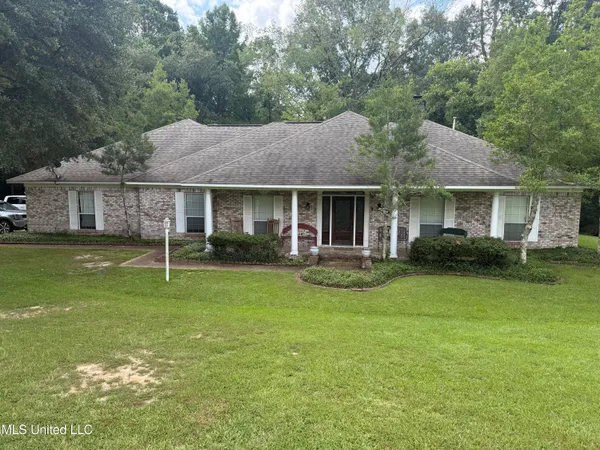 $342,900 | 109 Falcon Ridge Drive, Raymond, MS 39154