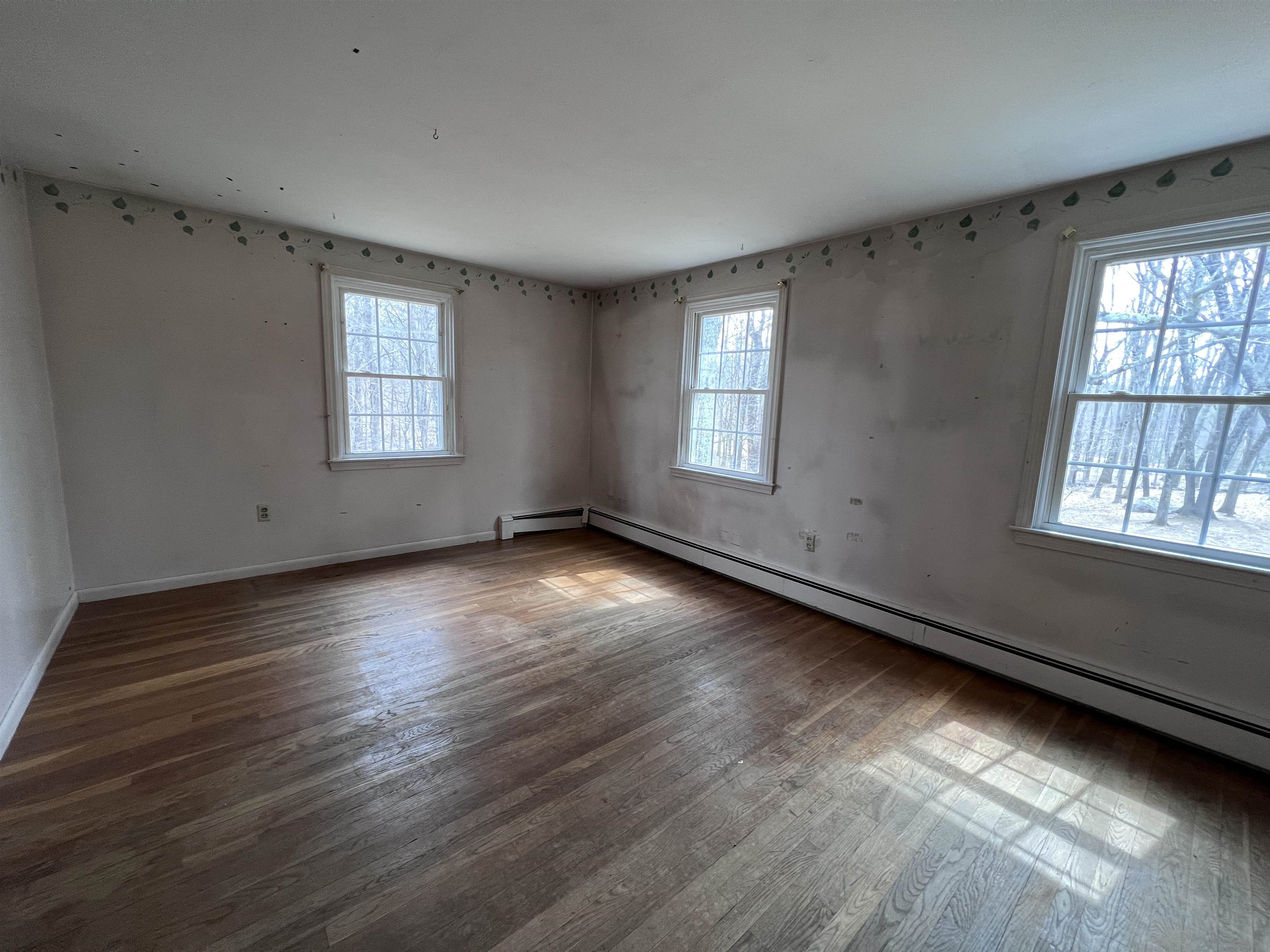 23 Shore Road Kingston, NH 03848 - Photo 21 of 40 Gallery Image 21