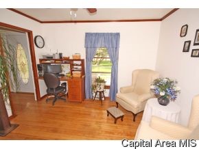 212 West Street Buffalo, IL 62515 - Photo 4 of 12 Gallery Image 4