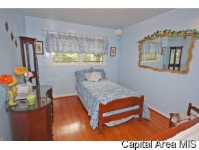 212 West Street Buffalo, IL 62515 - Photo 10 of 12 Gallery Image 10