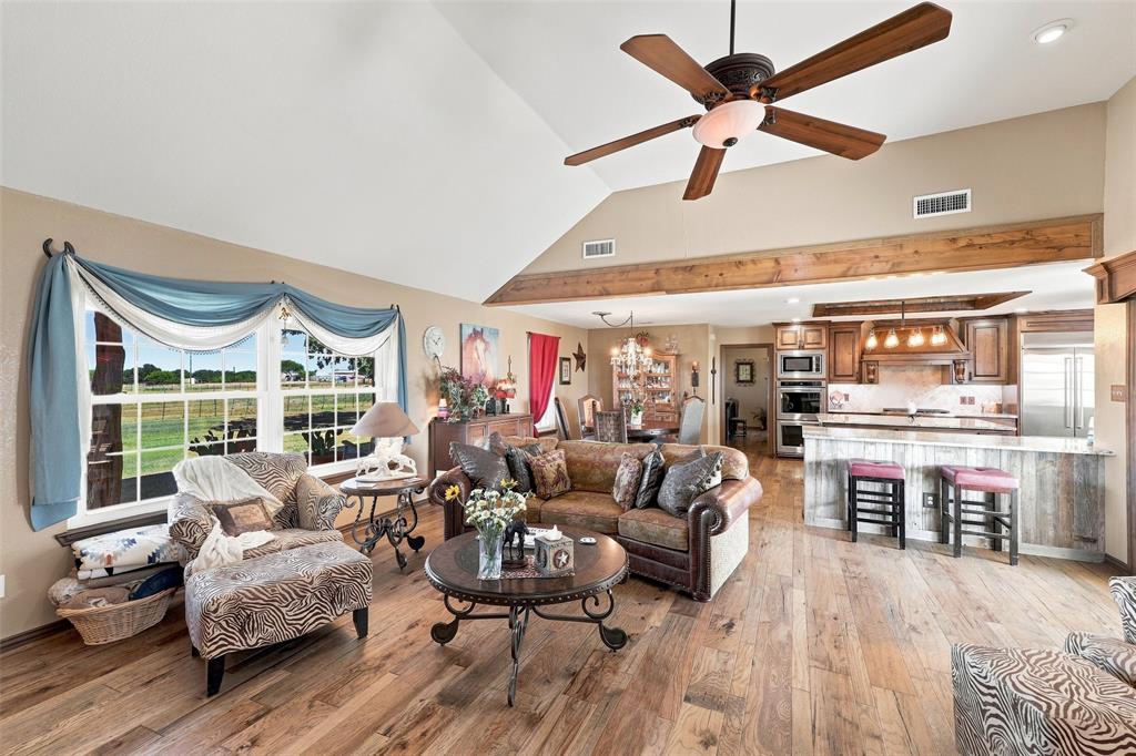 900 Leech Road Poolville, TX 76487 - Photo 12 of 40 Gallery Image 12
