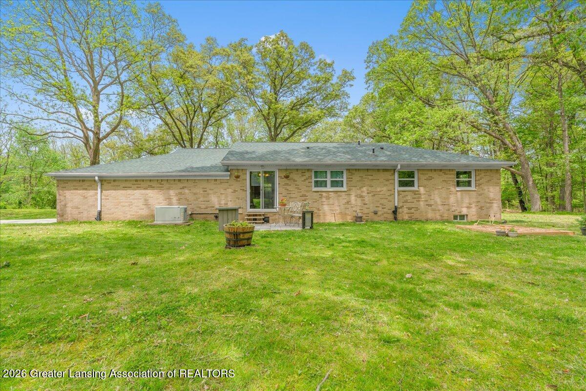 6540 Drumheller Road Bath, MI 48808 - Photo 24 of 41 40-Media Jett - 38