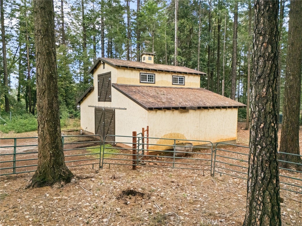 5555 Platt Mountain Road Forest Ranch, CA 95942 - Photo 47 of 55 a view of a house with backyard and sitting area