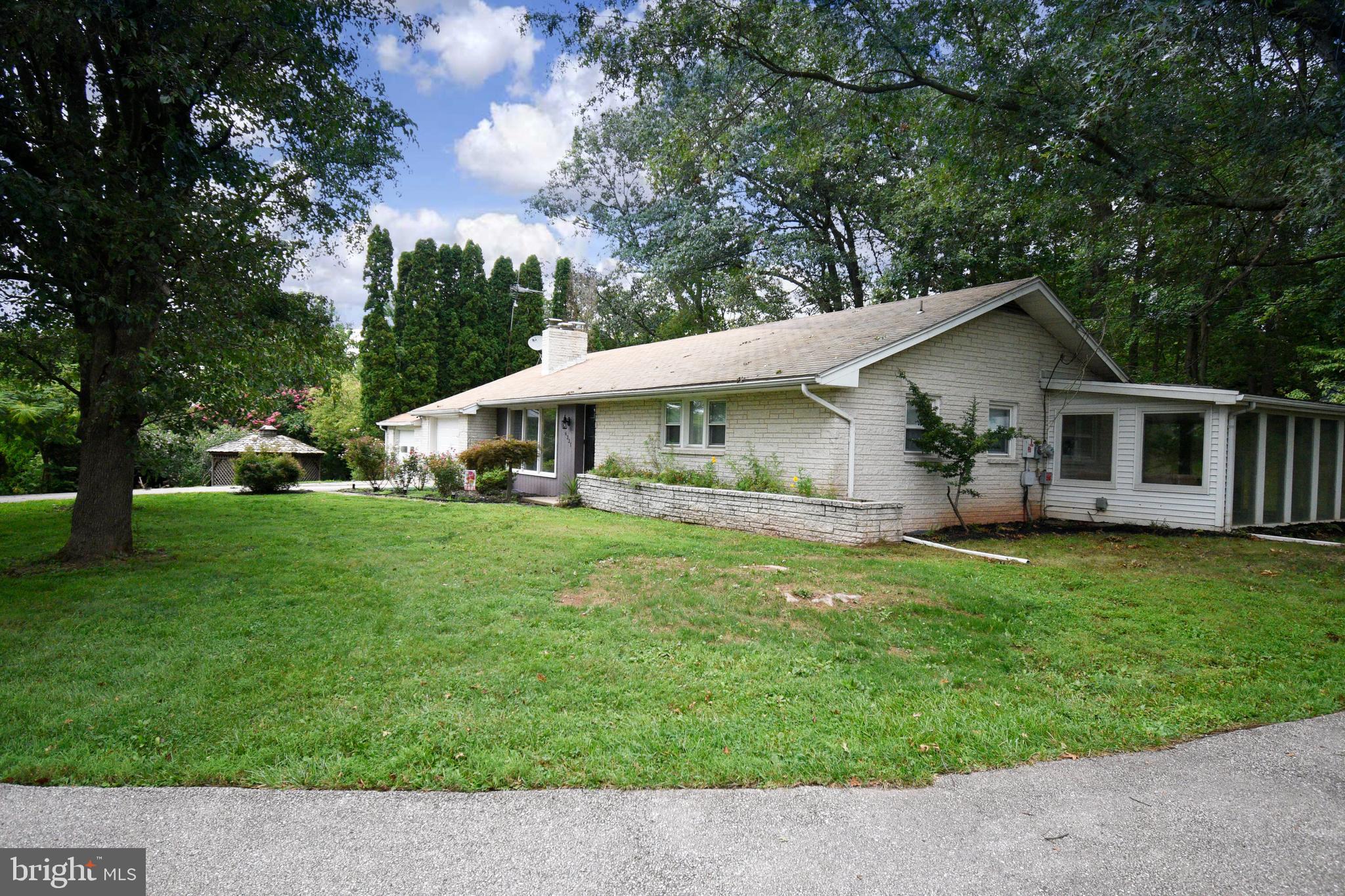 6331 Old Carlisle Road Dover, PA 17315 - Photo 3 of 37