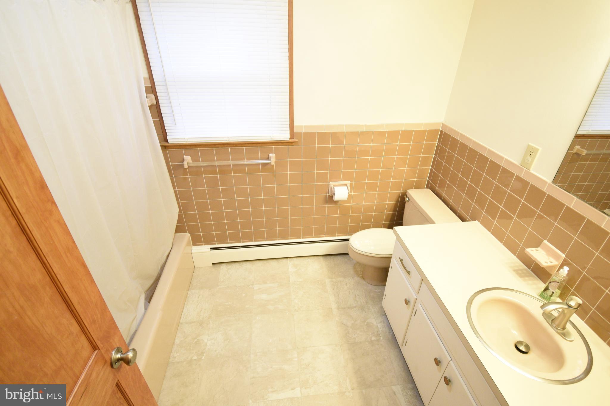6331 Old Carlisle Road Dover, PA 17315 - Photo 27 of 37 Main Bathroom