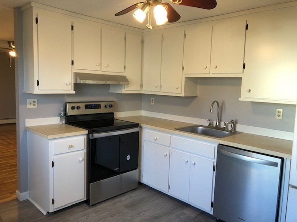 175 Willard Street, Unit 9 Lowell, MA 01850 - Photo 4 of 18