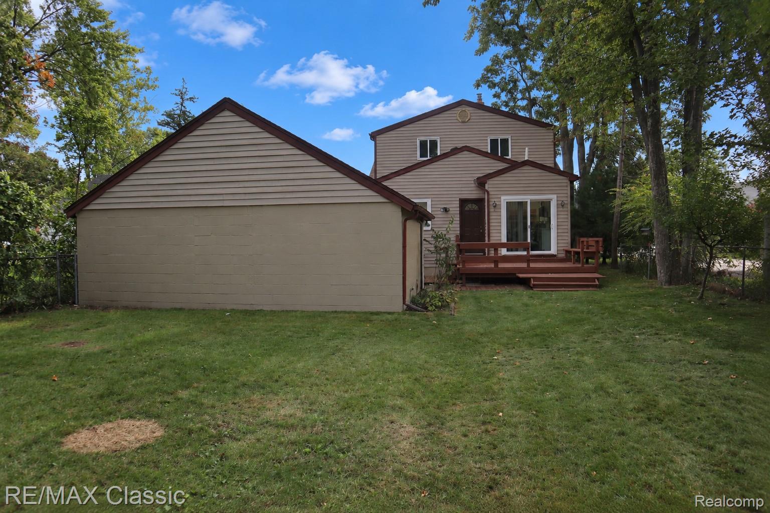 320 South Rochester Road Clawson, MI 48017 - Photo 43 of 44 View of home from backyard