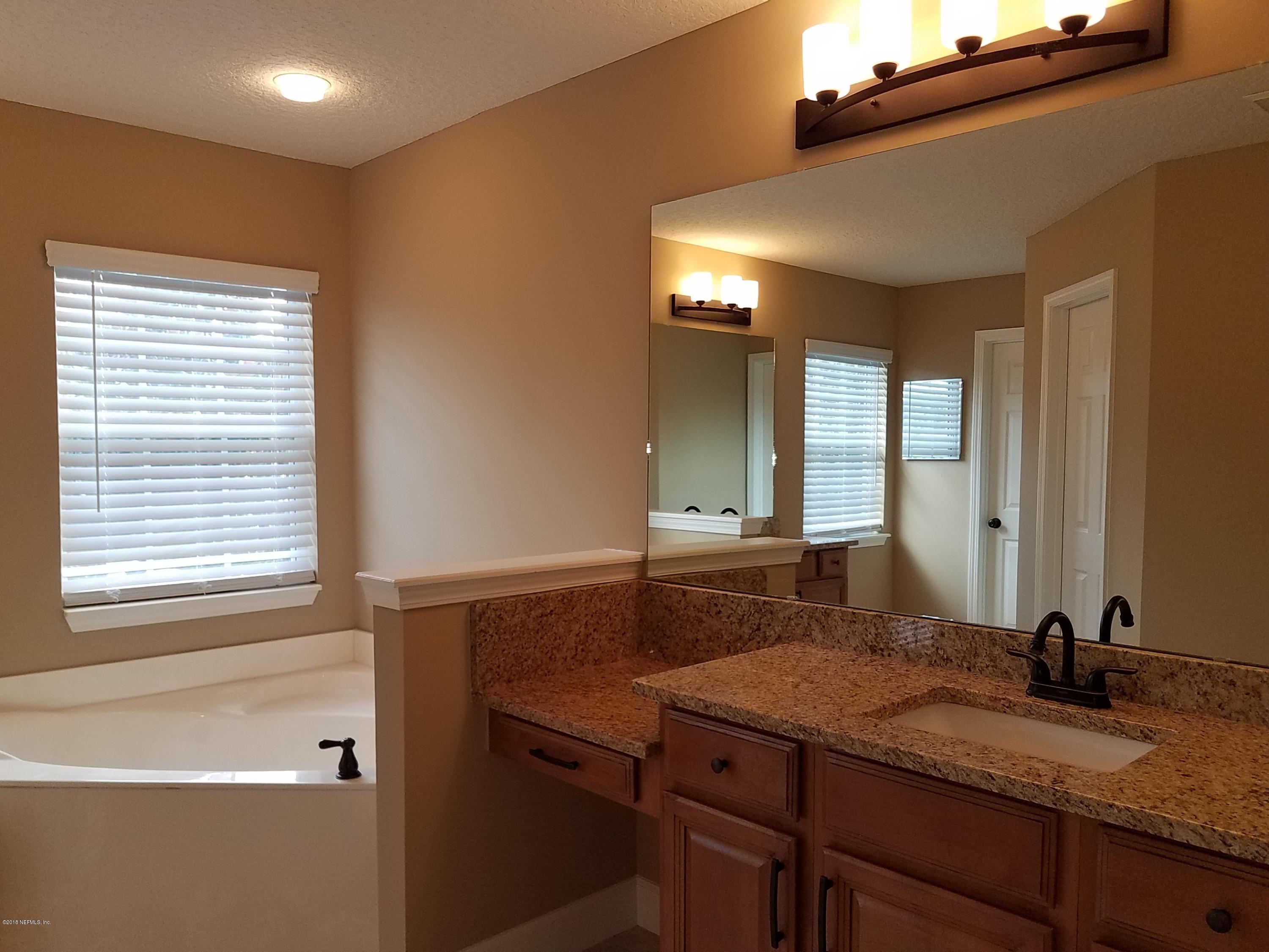 920 Silver Spring Court St. Augustine, FL 32092 - Photo 11 of 24 master bathroom