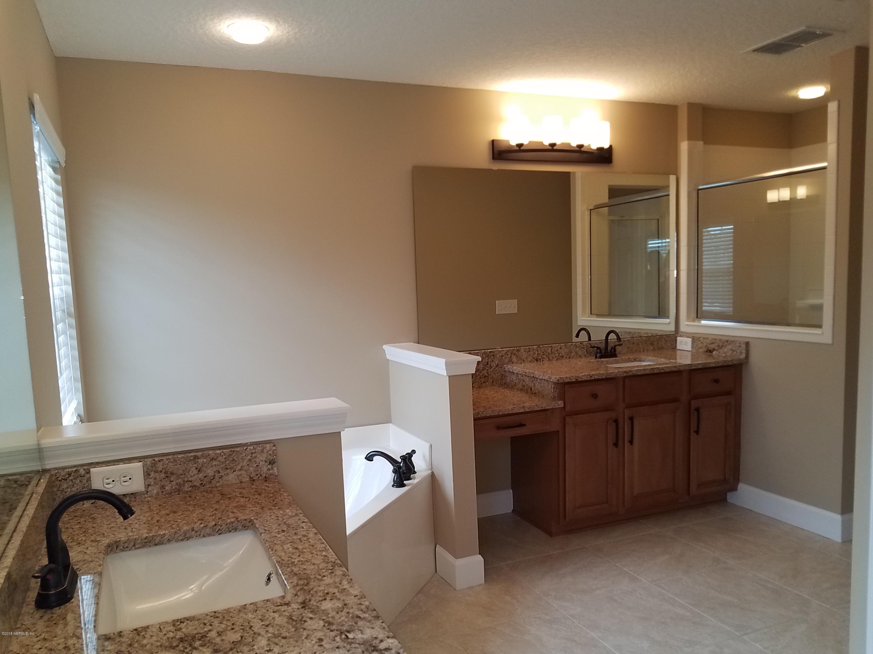 920 Silver Spring Court St. Augustine, FL 32092 - Photo 12 of 24 master bathroom2