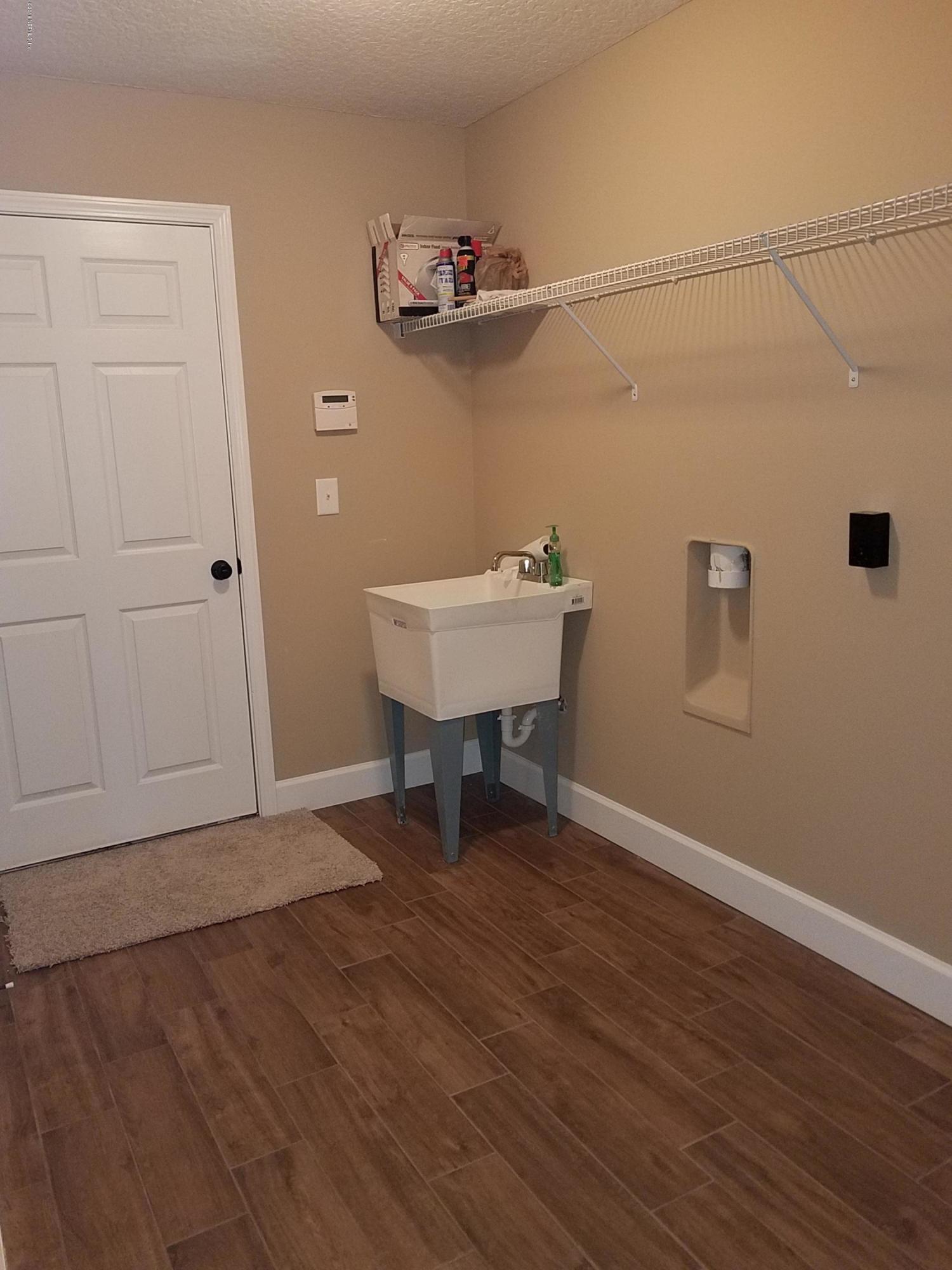 920 Silver Spring Court St. Augustine, FL 32092 - Photo 19 of 24 laundry room