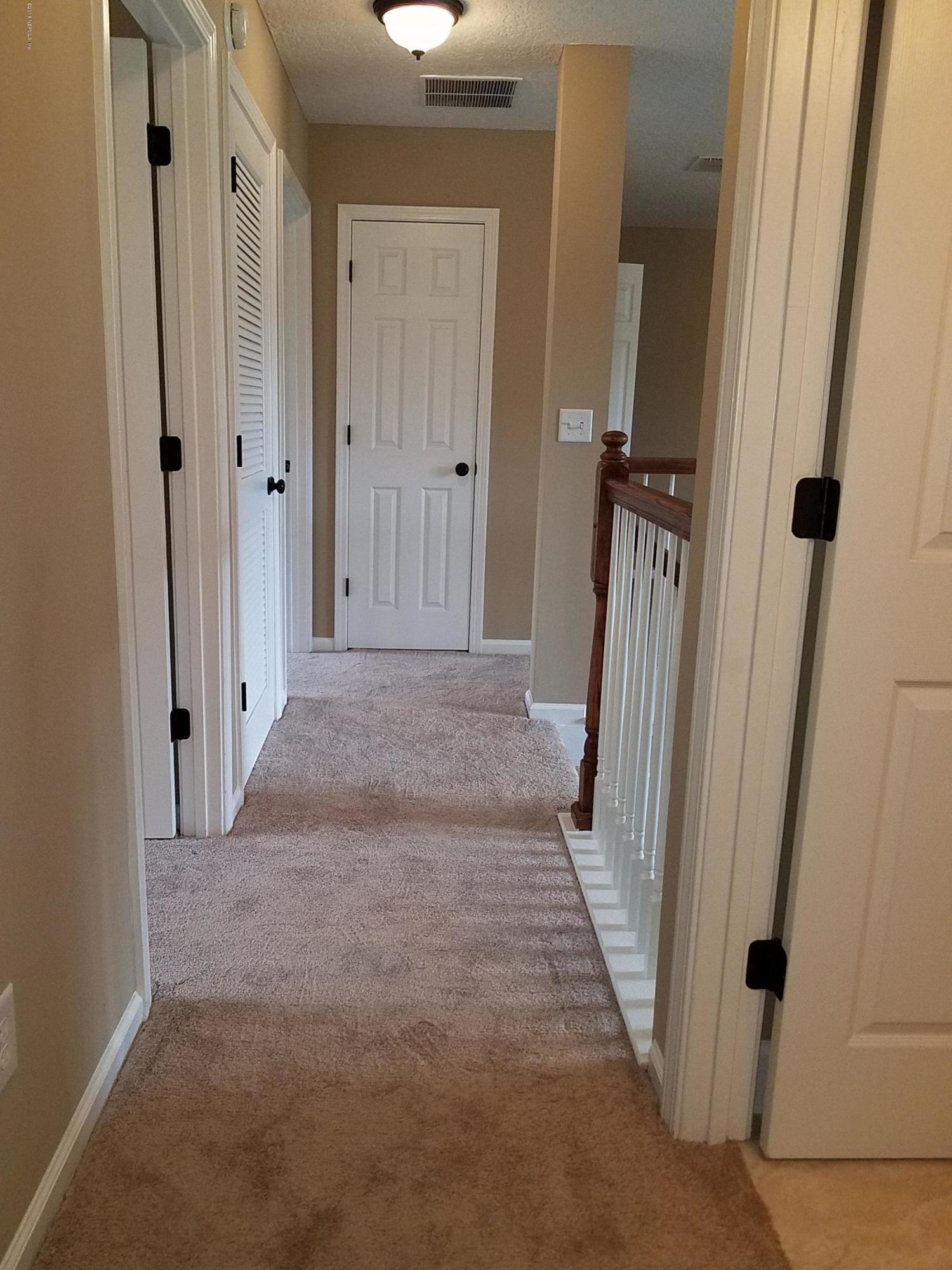 920 Silver Spring Court St. Augustine, FL 32092 - Photo 9 of 24 upstairs hallway