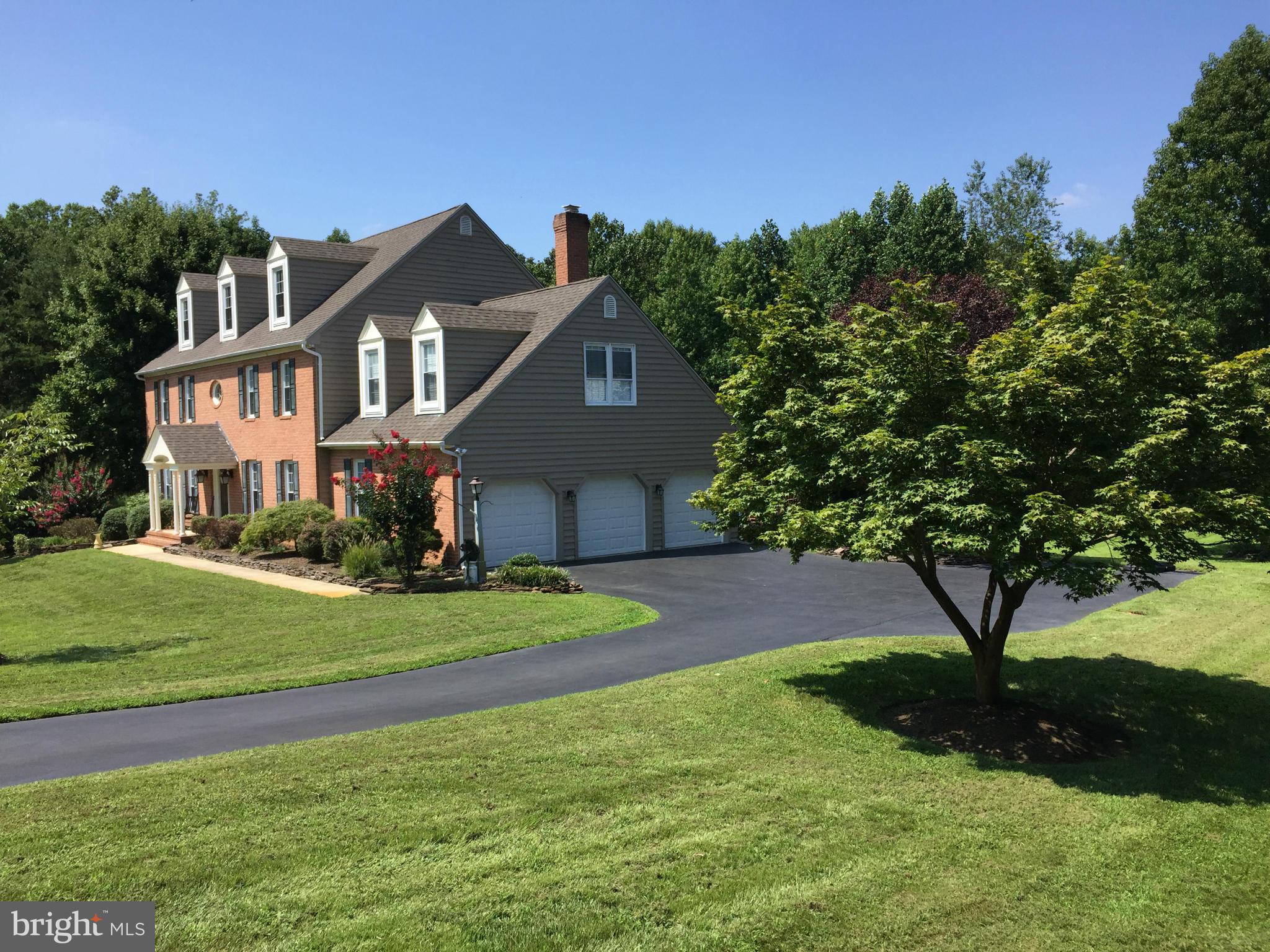 2714 Howard Grove Road Davidsonville, MD 21035 - Photo 2 of 30 Side-load 3 car garage