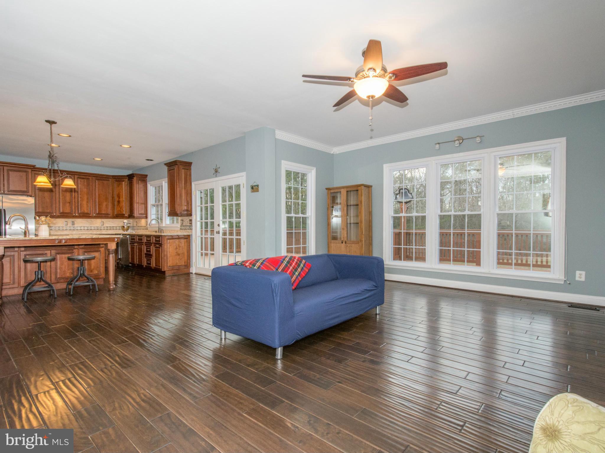 2714 Howard Grove Road Davidsonville, MD 21035 - Photo 8 of 30 Family Room