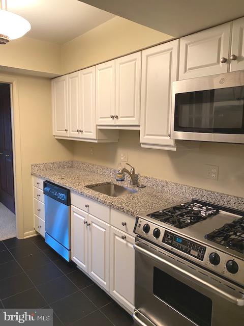 103 Cross Keys Road, Unit R103A Baltimore, MD 21210 - Photo 8 of 13 granite counters