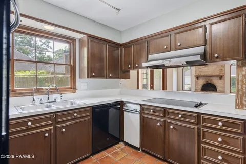 $320,000 | 315 North Demanade Boulevard, Lafayette, LA 70503