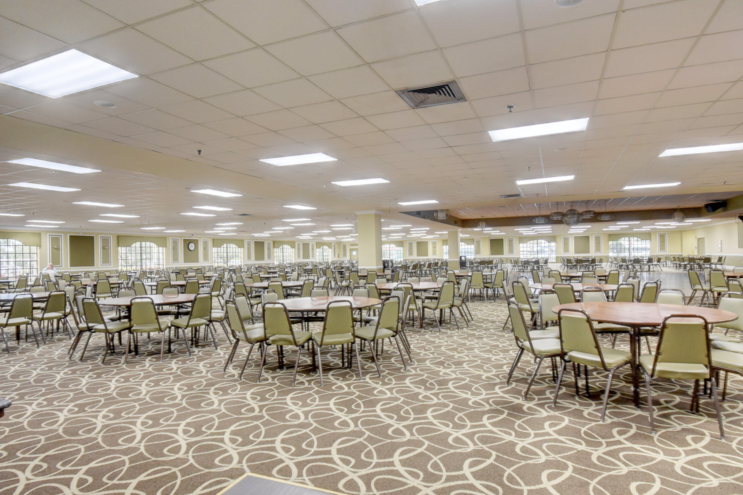 4089 Cornwall East Boca Raton, FL 33434 - Photo 25 of 35 a large dining space with lots of furniture