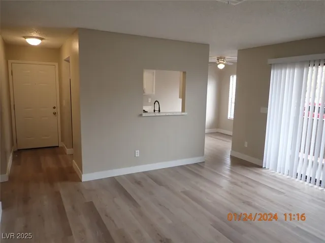 $1,100 | 4571 Carriage Park Drive, Unit A, Las Vegas, NV 89121