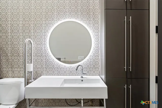 $1,700,000 | 11579 Willow Grove Road, Moody, TX 76557