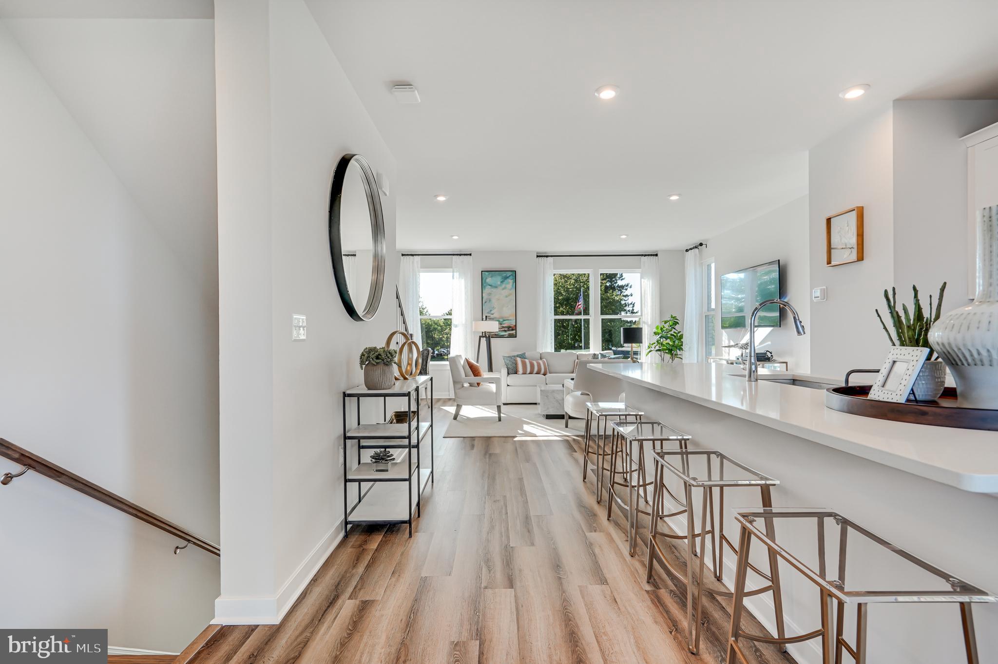 13672 Cobble Loop Woodbridge, VA 22193 - Photo 16 of 47 a very nice looking room with a large window