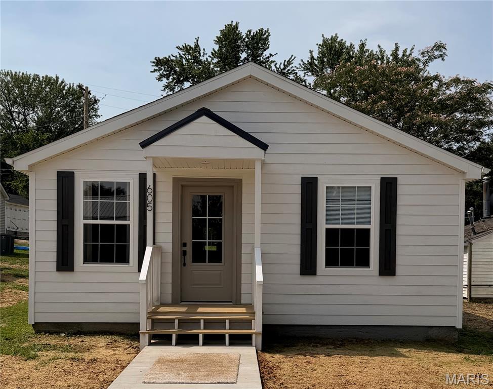 605 Court Street Bloomfield, MO 63825 - Photo 2 of 11