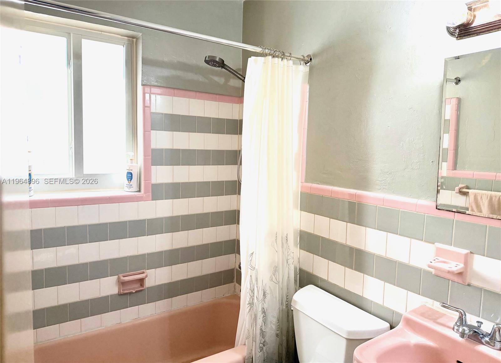 295 Southwest 9th Street Dania Beach, FL 33004 - Photo 18 of 49