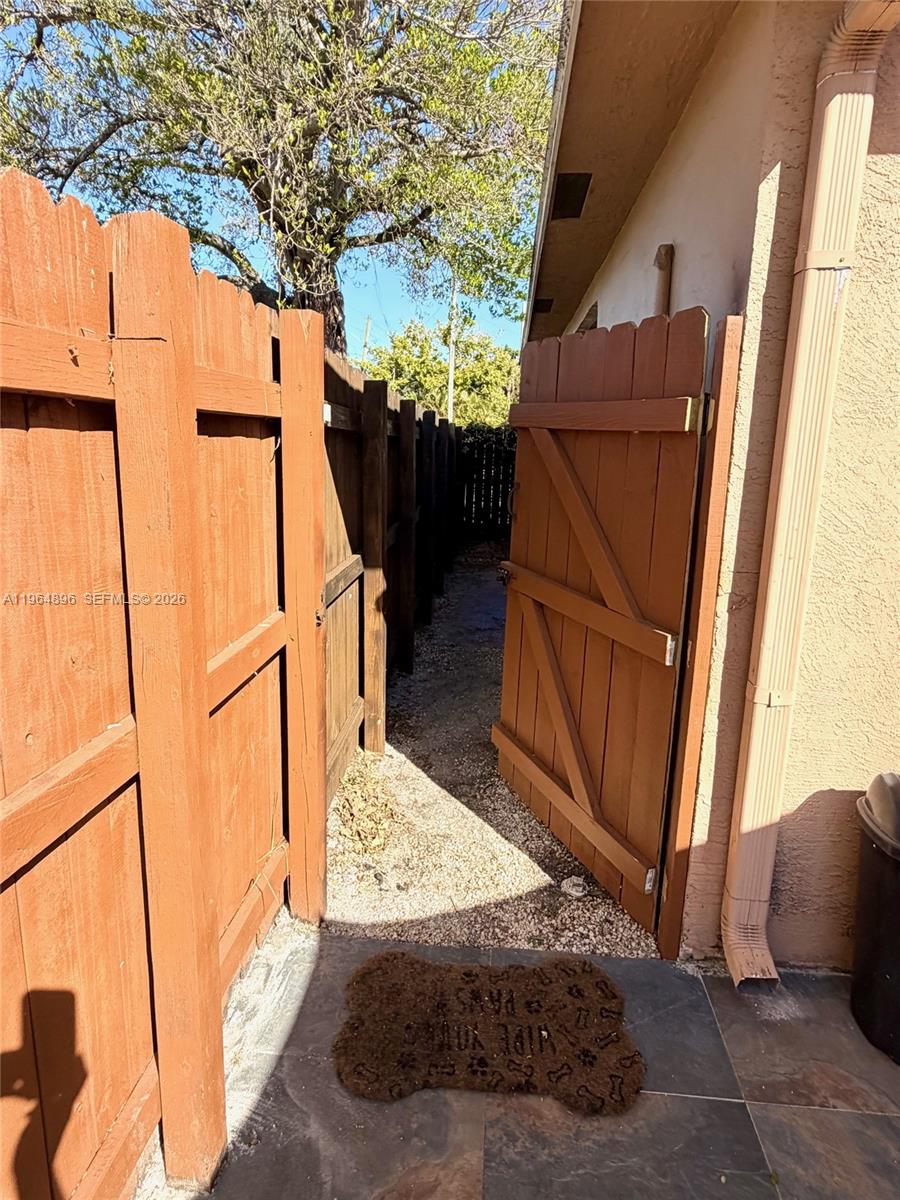 295 Southwest 9th Street Dania Beach, FL 33004 - Photo 45 of 49