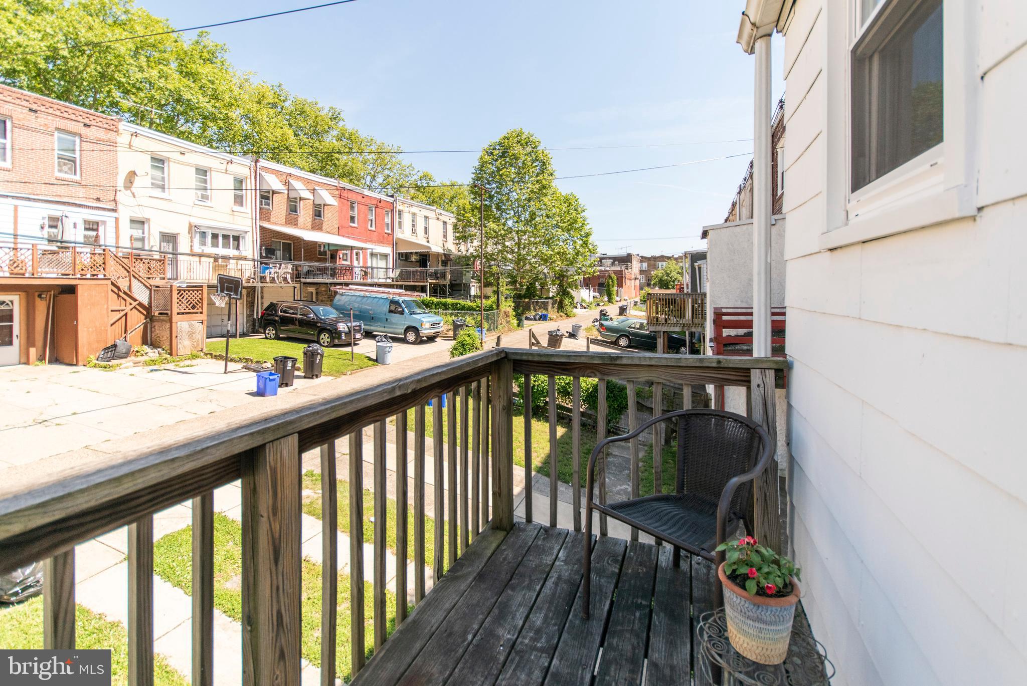 833 Atwood Road Philadelphia, PA 19151 - Photo 18 of 20 Deck