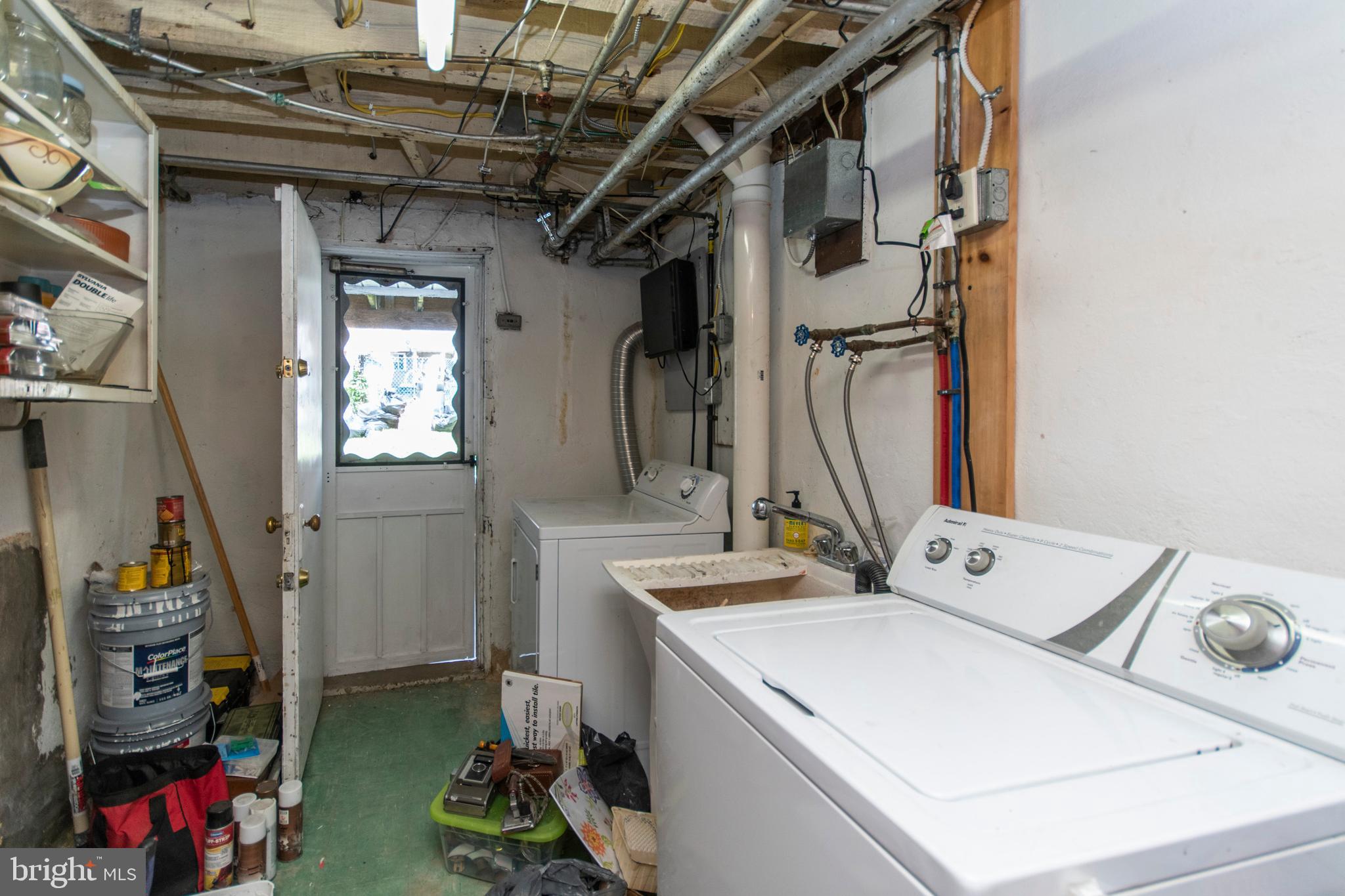 833 Atwood Road Philadelphia, PA 19151 - Photo 19 of 20 Walkout basement with laundry area