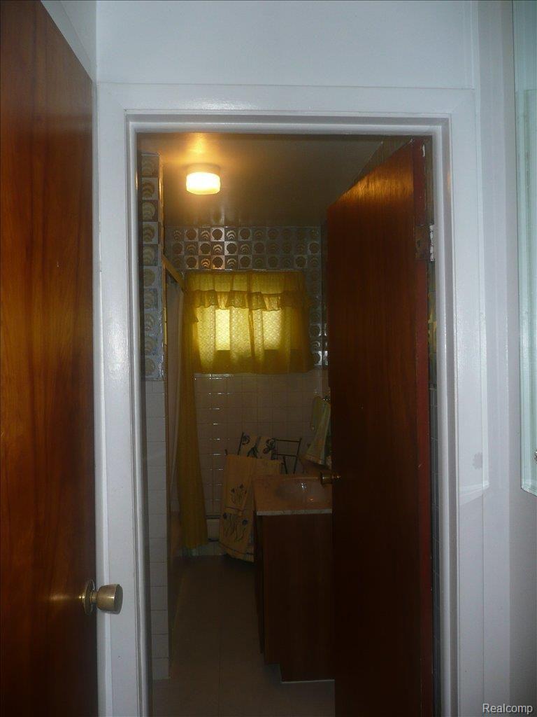 25271 Sumpter Road Belleville, MI 48111 - Photo 12 of 12 P1030553