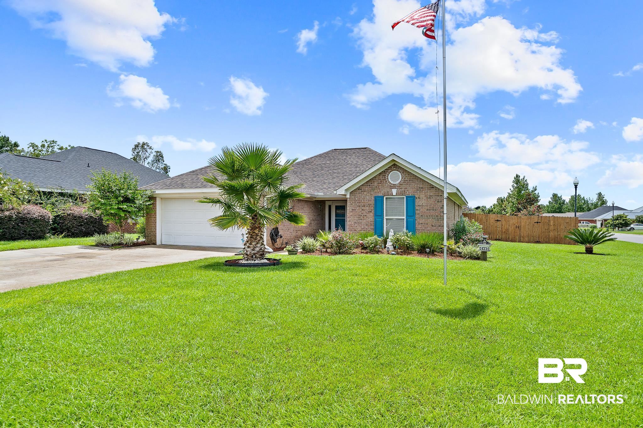 17023 Sugar Loop Foley, AL 36535 - Photo 2 of 24