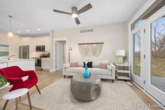 $374,900 | 2247 Watertown Way, Grand Rapids, MI 49505