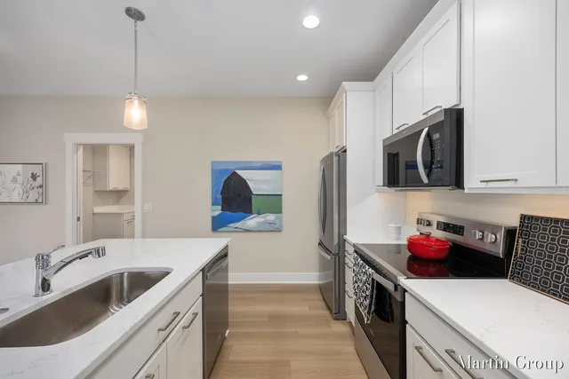 $374,900 | 2247 Watertown Way, Grand Rapids, MI 49505