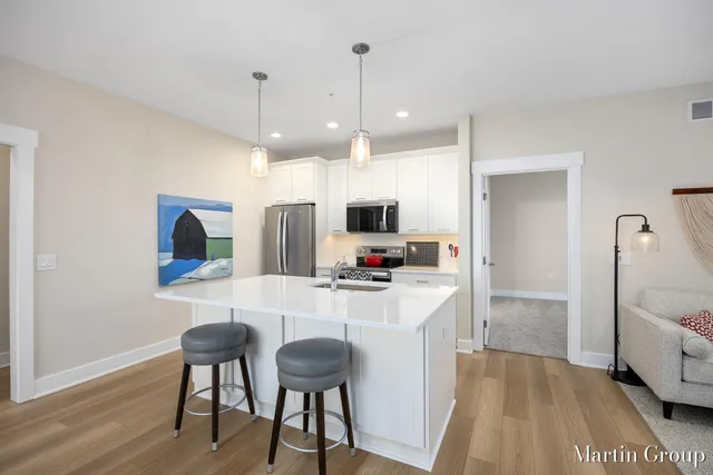 $374,900 | 2247 Watertown Way, Grand Rapids, MI 49505