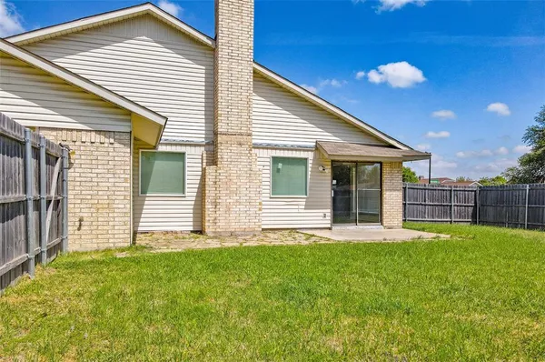 $2,200 | 5231 Barcelona Drive, Garland, TX 75043