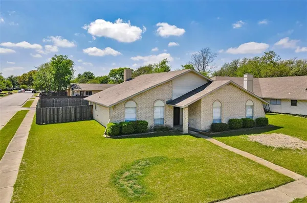 $2,200 | 5231 Barcelona Drive, Garland, TX 75043