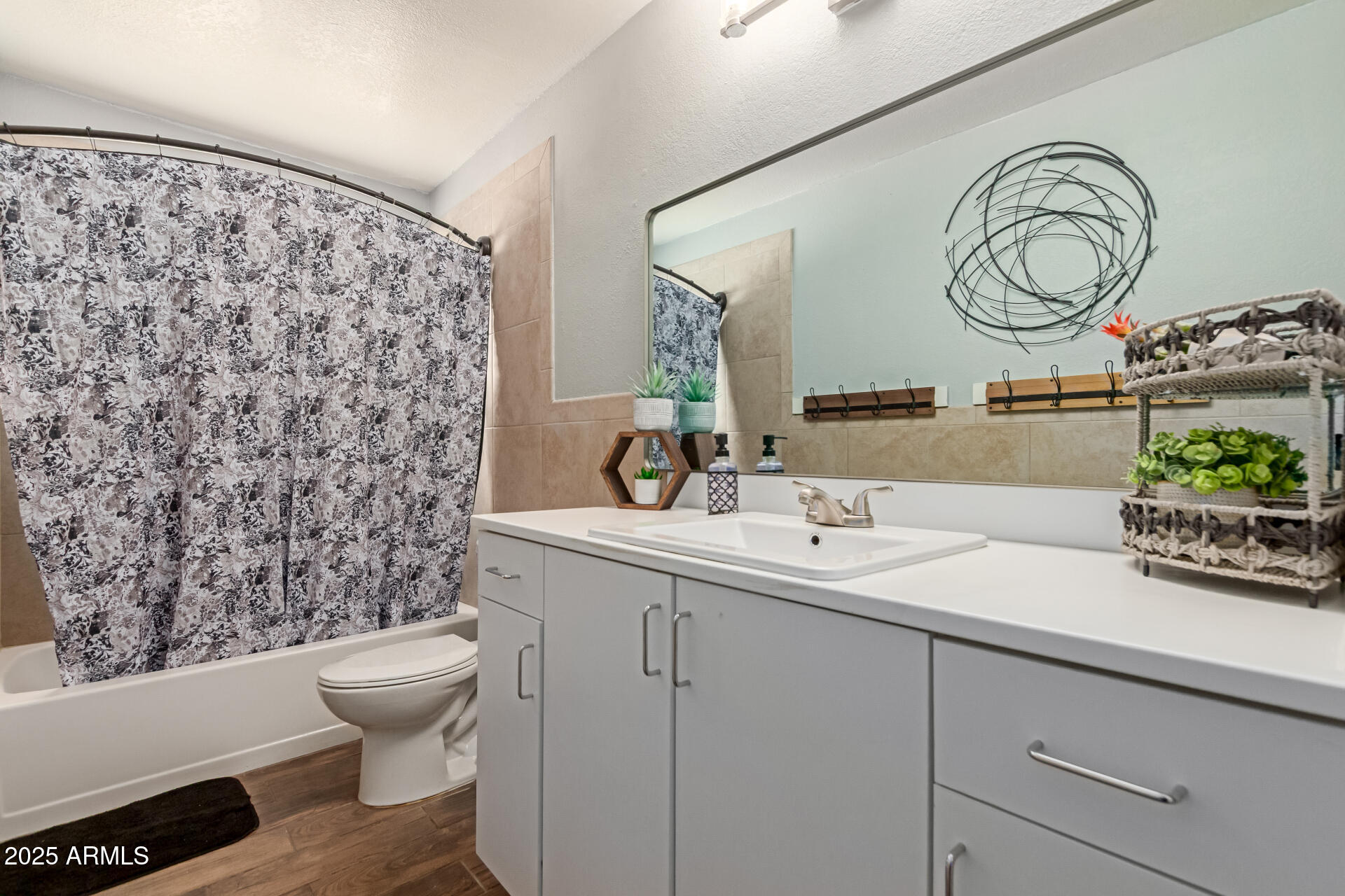 328 East Bethany Home Road Phoenix, AZ 85012 - Photo 23 of 35