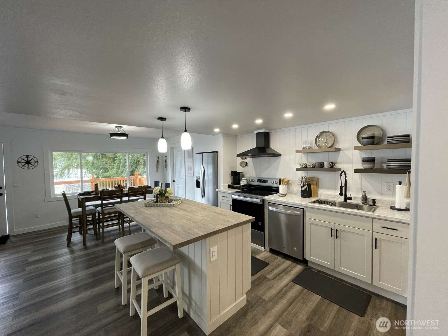 2319 Southwest Lake Roesiger Road Snohomish, WA 98290 - Photo 4 of 39