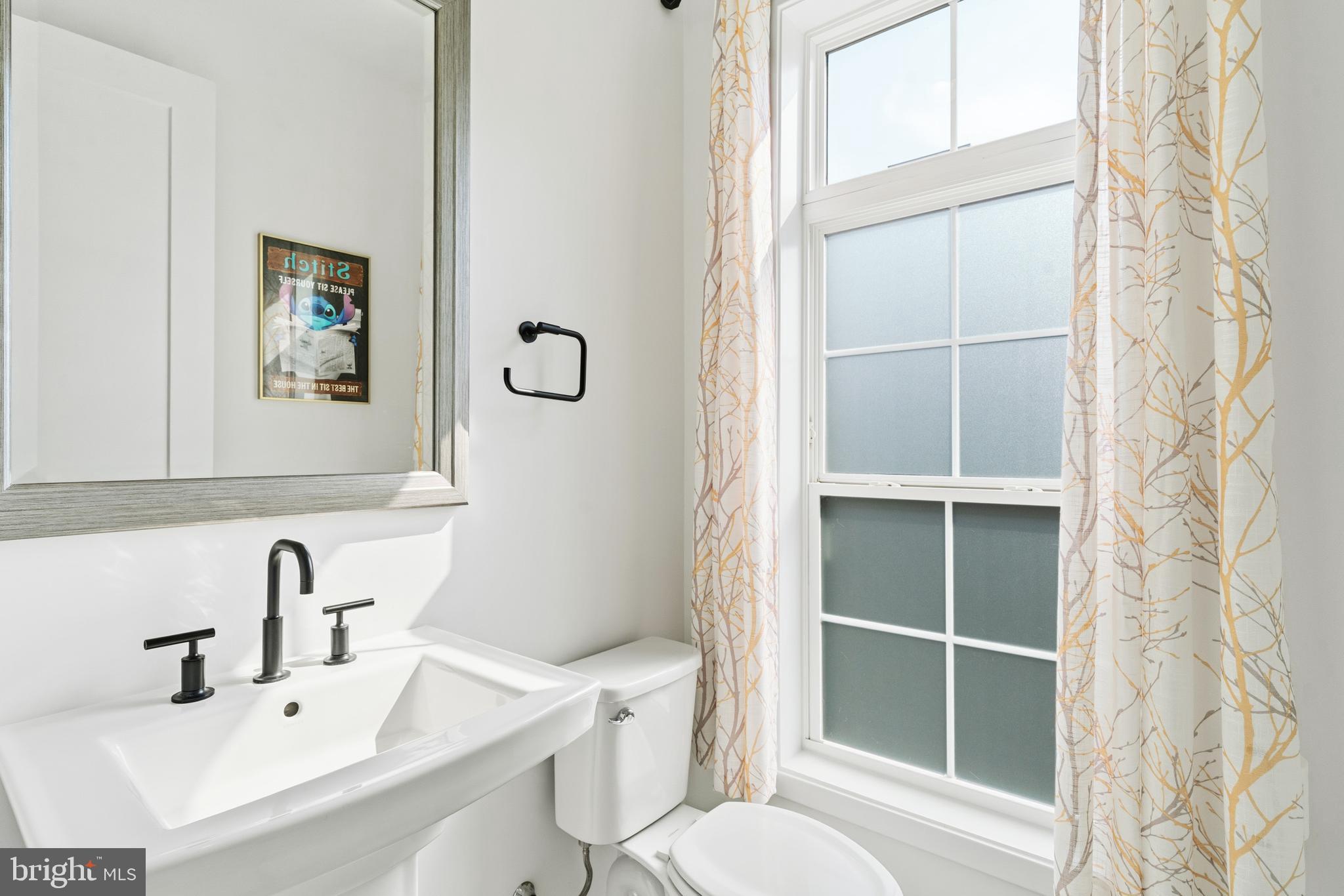 1773 Violet Ridge Place McLean, VA 22102 - Photo 23 of 36