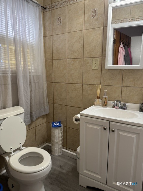 66 Windsor Avenue Meriden, CT 06451 - Photo 19 of 26 1st floor unit