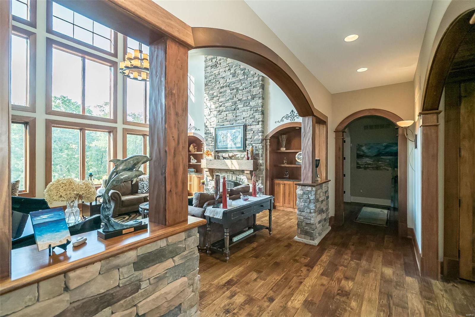 1377 South Mason Road Town and Country, MO 63131 - Photo 15 of 94