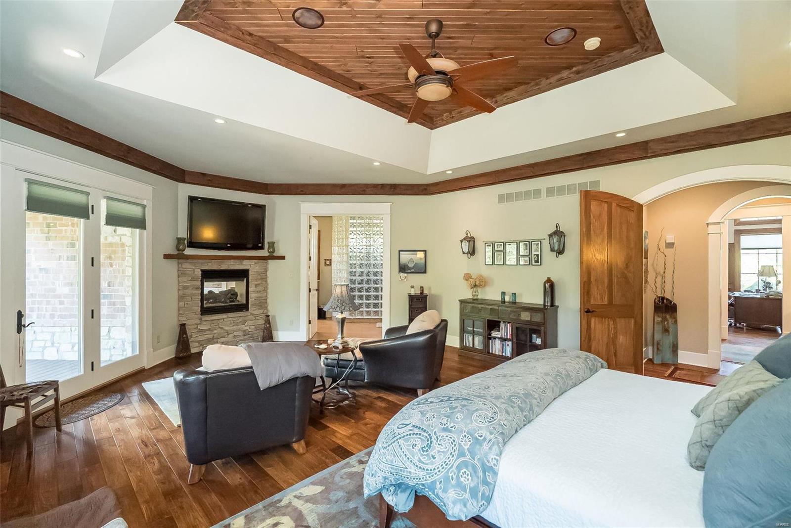 1377 South Mason Road Town and Country, MO 63131 - Photo 31 of 94