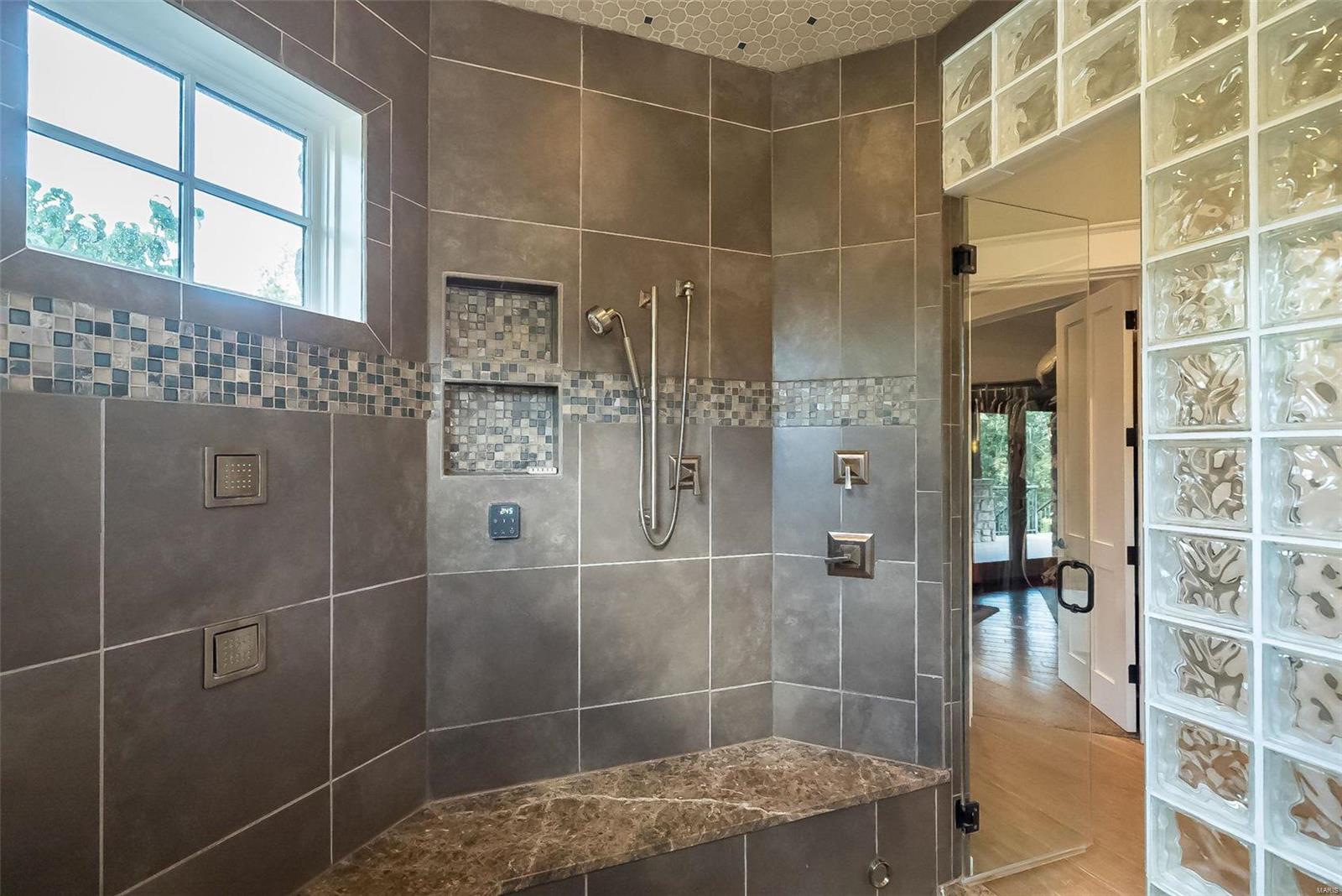 1377 South Mason Road Town and Country, MO 63131 - Photo 39 of 94