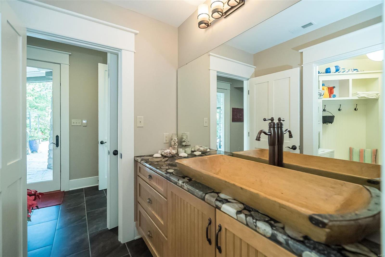 1377 South Mason Road Town and Country, MO 63131 - Photo 70 of 94