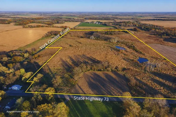 $699,000 | 74 M/l Acres York Centre, Marshall, WI 53559