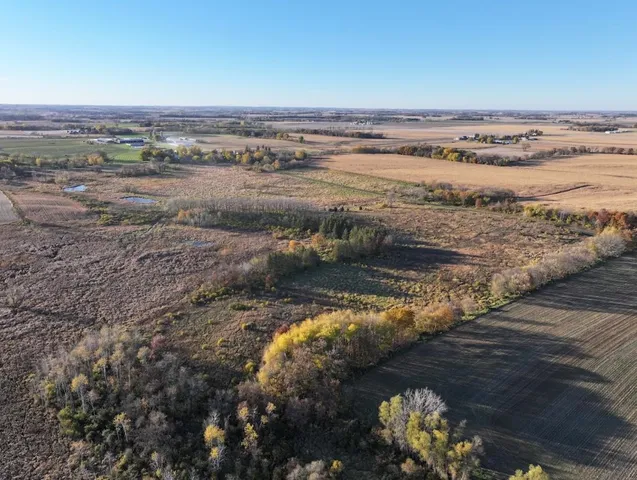 $740,000 | 74 M/l Acres York Centre, Marshall, WI 53559