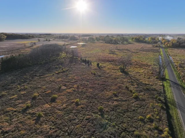 $740,000 | 74 M/l Acres York Centre, Marshall, WI 53559