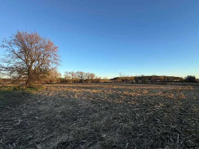 $740,000 | 74 M/l Acres York Centre, Marshall, WI 53559