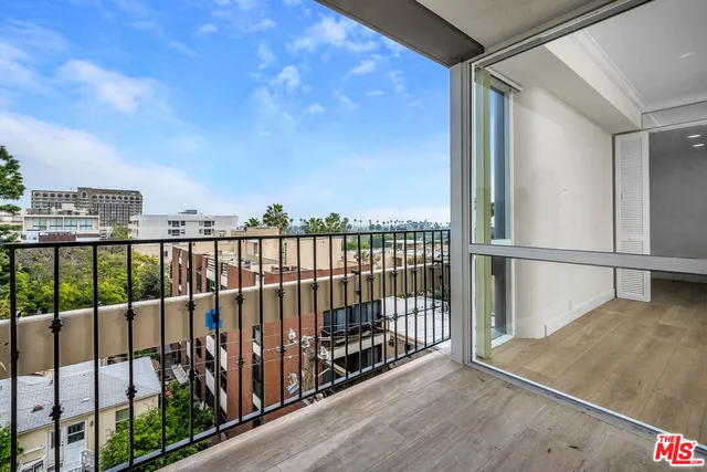 $8,750 | 320 North Maple Drive, Unit PH605, Beverly Hills, CA 90210